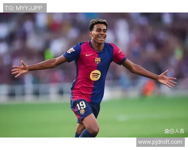 加拿大足球2号球星是谁 他的表现与成就分析