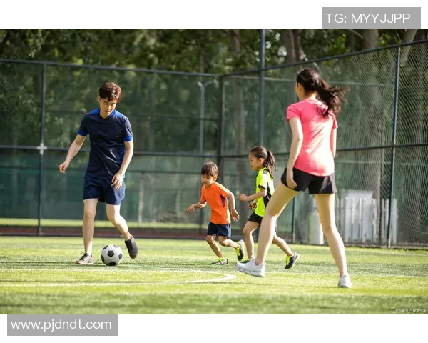 拥有足球天赋的球星们与儿子们的亲子关系及成长轨迹揭秘