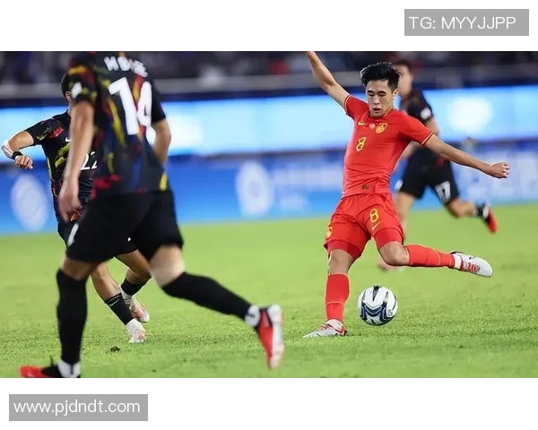 足球球星涉枪风波引发热议 球场之外的争议与责任再度被聚焦 足球球星涉枪风波引发热议 球场之外的争议与责任再度被聚焦